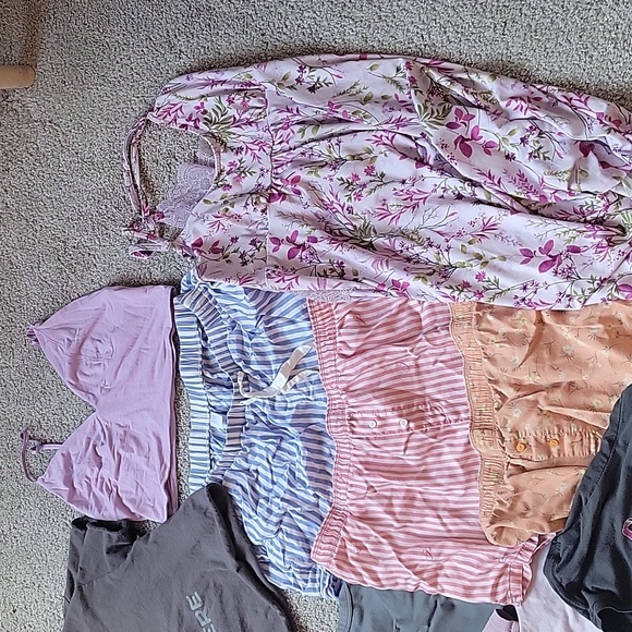 Womens Comfy Bundle!!! - Picture 2 of 4